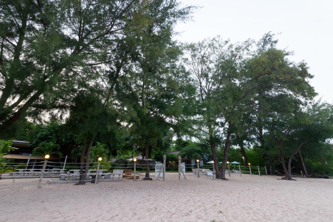 Baan Kratom Tong By The Sea Villa ชะอำ ภายนอก รูปภาพ