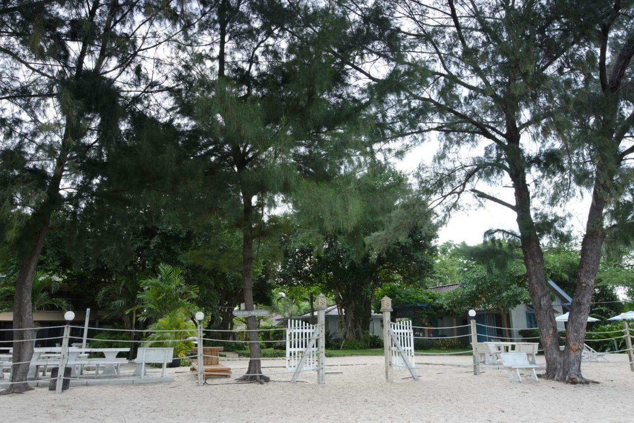 Baan Kratom Tong By The Sea Villa ชะอำ ภายนอก รูปภาพ