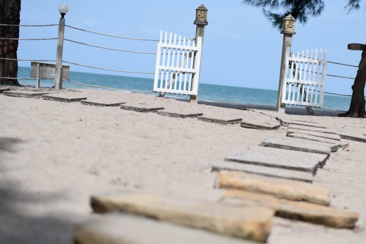 Baan Kratom Tong By The Sea Villa ชะอำ ภายนอก รูปภาพ